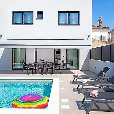 Villa Rudina Comfortable Pomer